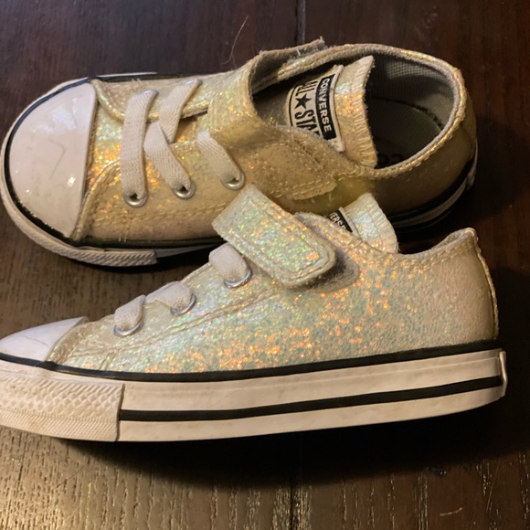 Toddler Girls Iridescent Sparkle Converse - Picture 2 of 5